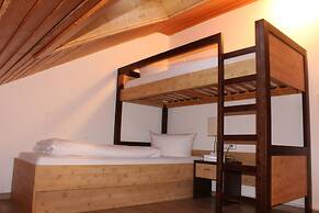 Hotel Löwen  by Mastiff