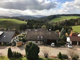 Hotel Löwen  by Mastiff