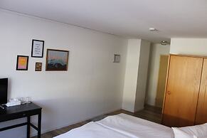 Hotel Löwen  by Mastiff