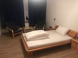 Hotel Löwen  by Mastiff