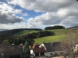 Hotel Löwen  by Mastiff