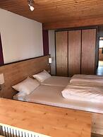 Hotel Löwen  by Mastiff