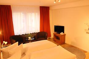 Hotel Löwen  by Mastiff