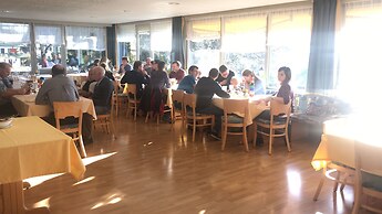 Hotel Löwen  by Mastiff