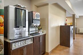 Quality Inn & Suites Bathurst