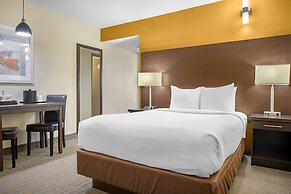 Quality Inn & Suites Bathurst