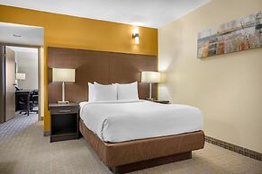 Quality Inn & Suites Bathurst