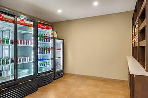 Quality Inn & Suites Bathurst