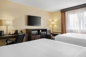 Quality Inn & Suites Bathurst