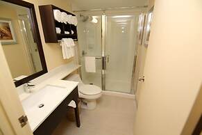 Quality Inn & Suites Bathurst