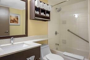 Quality Inn & Suites Bathurst