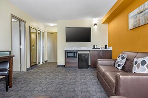 Quality Inn & Suites Bathurst