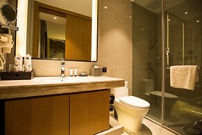 Spring Posh Roadsun International Hotel & Resort