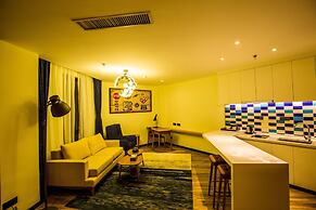 Spring Posh Roadsun International Hotel & Resort