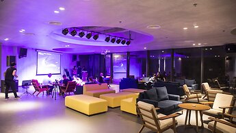 Spring Posh Roadsun International Hotel & Resort