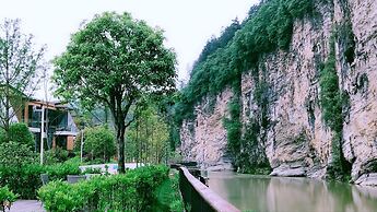 Spring Posh Roadsun International Hotel & Resort