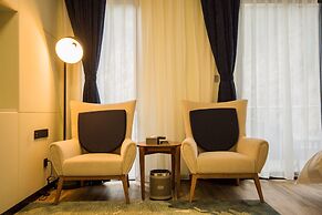 Spring Posh Roadsun International Hotel & Resort