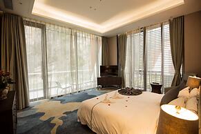 Spring Posh Roadsun International Hotel & Resort