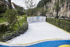 Spring Posh Roadsun International Hotel & Resort