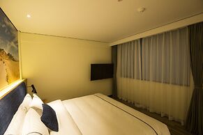 Spring Posh Roadsun International Hotel & Resort