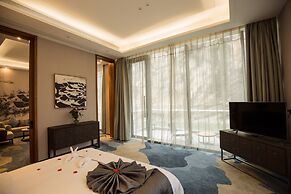 Spring Posh Roadsun International Hotel & Resort