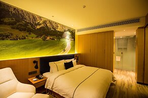 Spring Posh Roadsun International Hotel & Resort