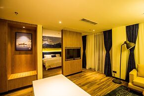 Spring Posh Roadsun International Hotel & Resort