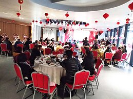 Spring Posh Roadsun International Hotel & Resort