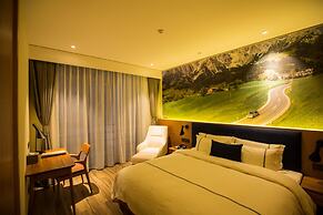 Spring Posh Roadsun International Hotel & Resort