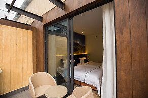 Spring Posh Roadsun International Hotel & Resort