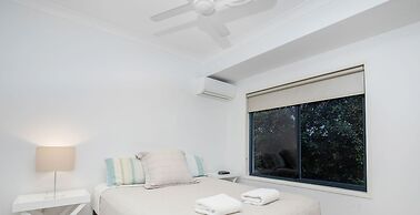 Maureen Waterfront Beach House