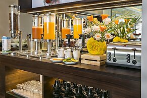 Halina Hotel & Apartment