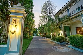 At Pingnakorn Riverside Hotel Chiangmai