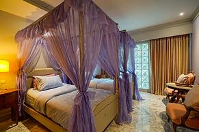 At Pingnakorn Riverside Hotel Chiangmai