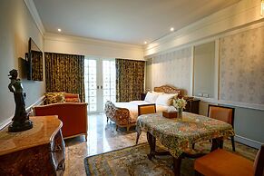 At Pingnakorn Riverside Hotel Chiangmai