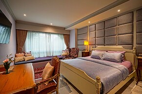 At Pingnakorn Riverside Hotel Chiangmai