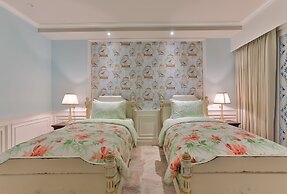 At Pingnakorn Riverside Hotel Chiangmai