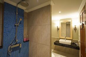 At Pingnakorn Riverside Hotel Chiangmai