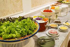 At Pingnakorn Riverside Hotel Chiangmai