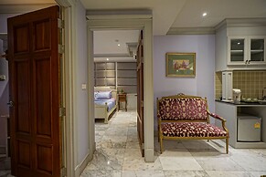 At Pingnakorn Riverside Hotel Chiangmai