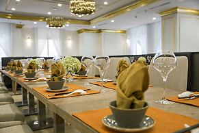 Wyndham Danang Golden Bay