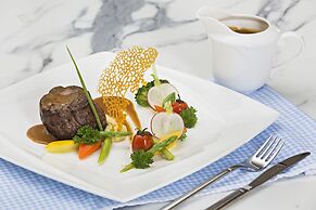 Wyndham Danang Golden Bay