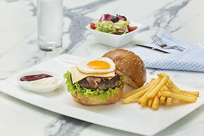 Wyndham Danang Golden Bay