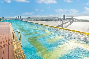 Wyndham Danang Golden Bay