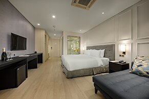 Wyndham Danang Golden Bay