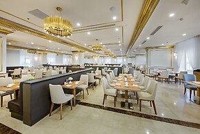 Wyndham Danang Golden Bay