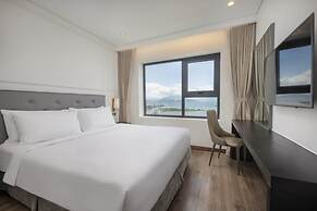 Wyndham Danang Golden Bay