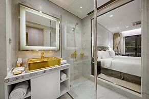 Wyndham Danang Golden Bay