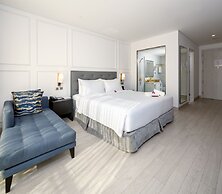 Wyndham Danang Golden Bay