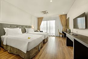 Wyndham Danang Golden Bay